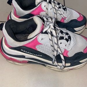 Authentic balenciaga triple s sneaker